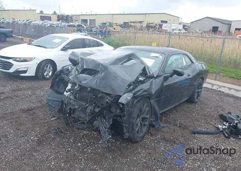 2022 Dodge Challenger Gt z USA, uszkodzony, nr VIN 2C3CDZJG7NH260470